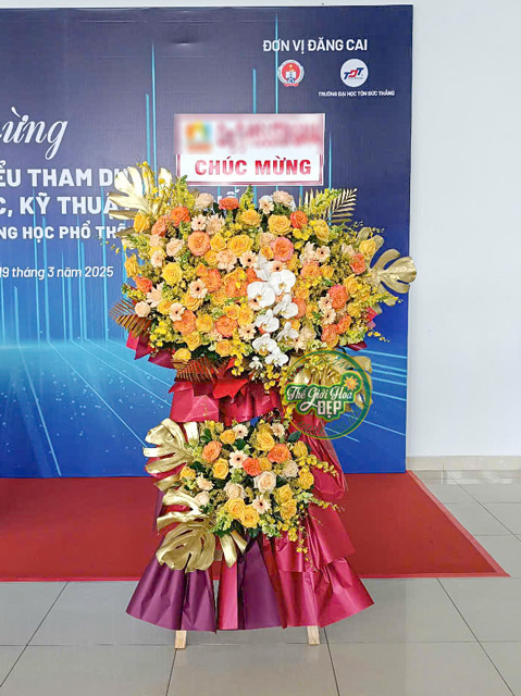 Thế Giới Hoa Đẹp Bảo Quản Và Giao Hoa Đến Tay Khách Hàng Một Cách Chuyên Nghiệp. Cam Kết Hoa Giao Đến Nơi Đẹp Như Khi Chụp Ảnh Tại Shop.